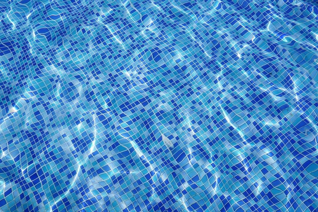 What Are the Advantages of a Saltwater Pool Vs a Chlorinated Pool